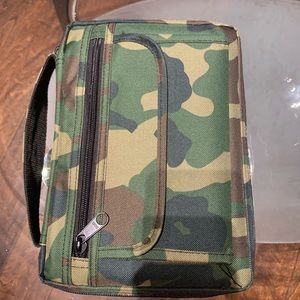 Bible and camo case. NKJV STUDY BIBLE FOR KIDS